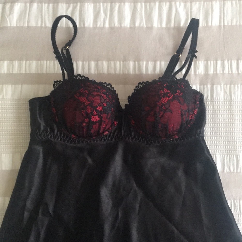 Thalia Sodi Black and Red Intimate-New